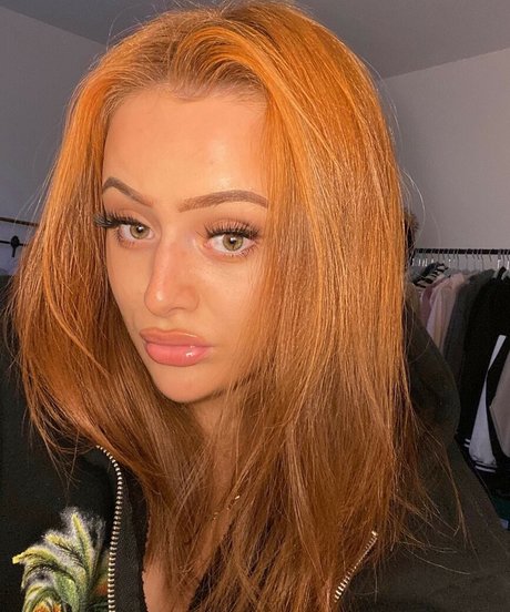 Eleanor Evans model best pics