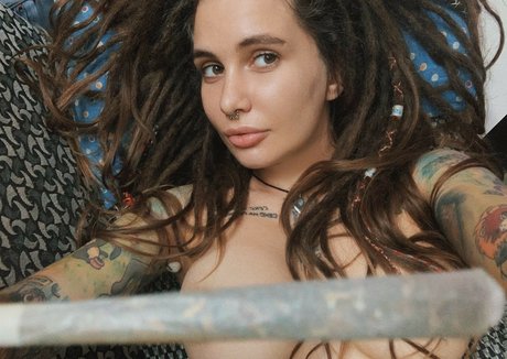 Natalia Veretennikova erotic model pics