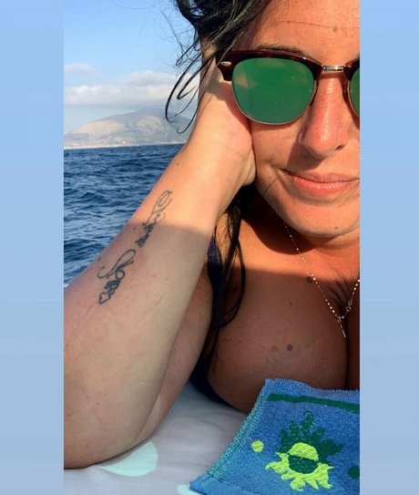 Valeria Vela model perfect gallery