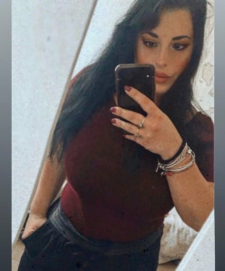 Valeria Vela Quick model image