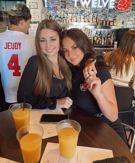 Corrina M beautiful actress photo