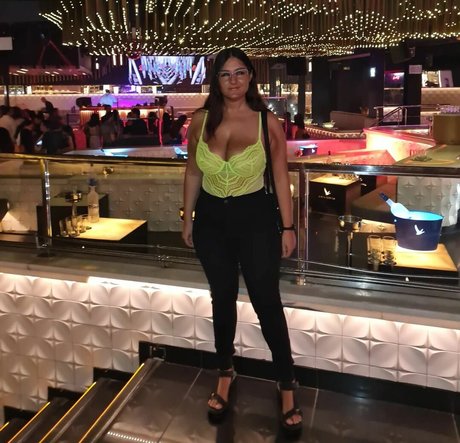 Ann Cygnus nice model photo