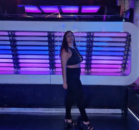 Ann Cygnus pretty pornstar images