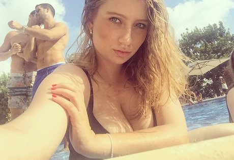 beach blowjob onlyfans porno photos