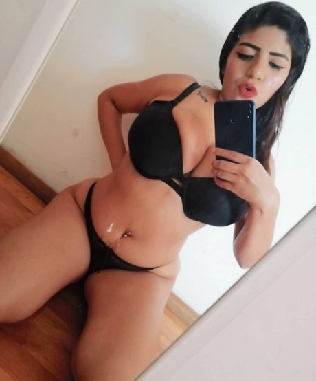 Kimberly Hdeez star nice images