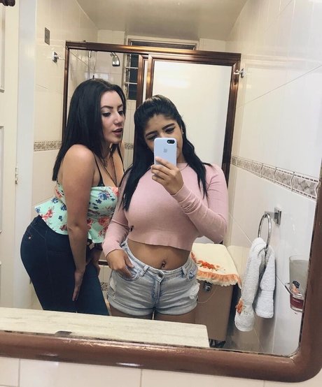 Kimberly Hdeez sex model archive