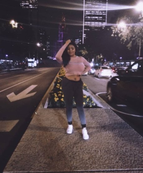 Kimberly Hdeez nude star gallery