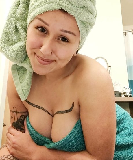 venusontheflipside art pornstar image