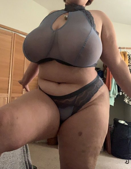 Squishy Lynxie model perfect pictures