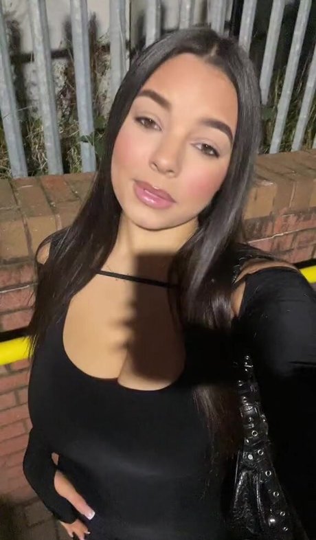 Tegan Hall model images