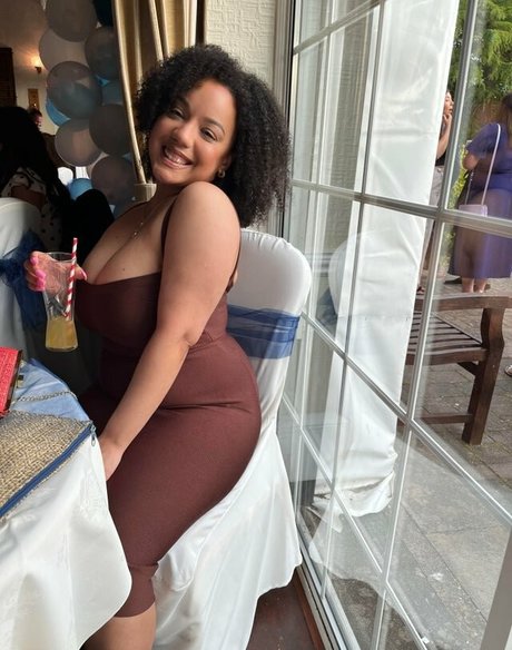 Riddim Rida beautiful actress pic