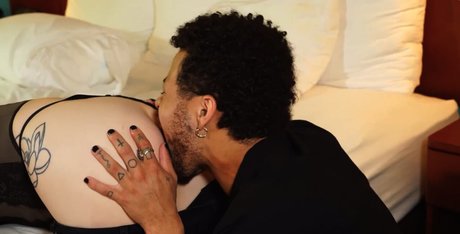 Little Trap pretty model img