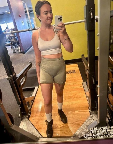 Xxxkhloekarter pornographic actress image