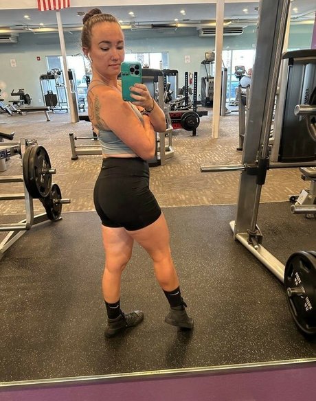 squat riding onlyfans porn pictures