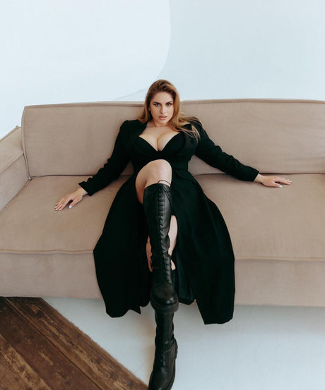 Anastasia Shark model sexy photos