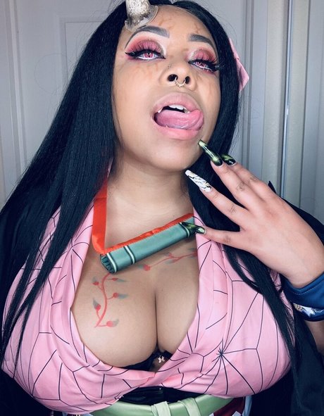 Queeen savage pretty actress pictures