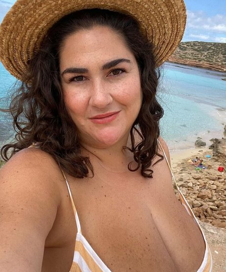 Caliope exclusive model image