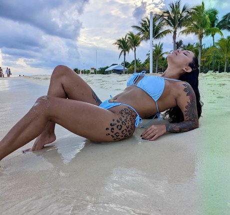 brisaof erotic star picture