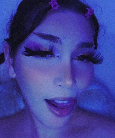 dutch onlyfans pornographic image