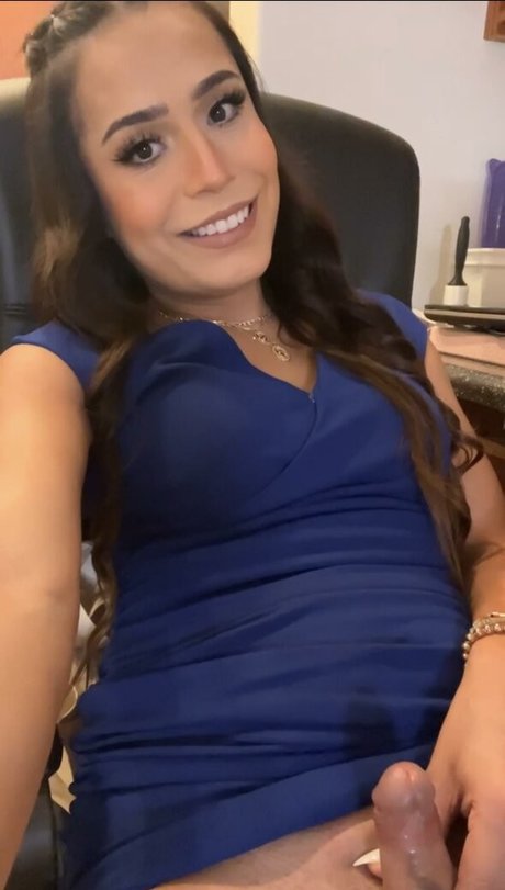 AdriRose93 model xxx gallery