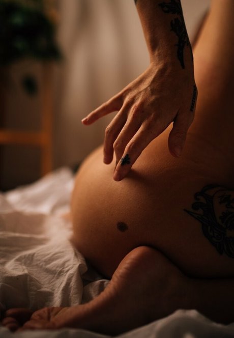 Esther Argolo model best archive