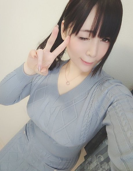 Yui Okada erotic model picture