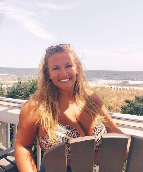 huge tits milf onlyfans hot photo