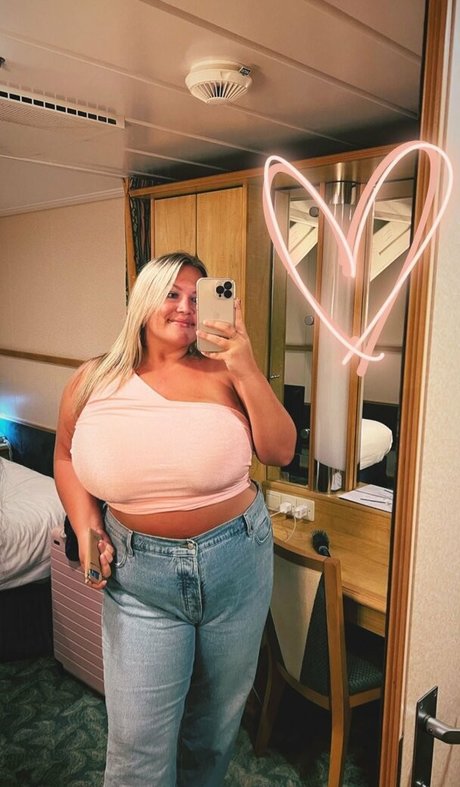 Hayden Buchko hot pornstar img