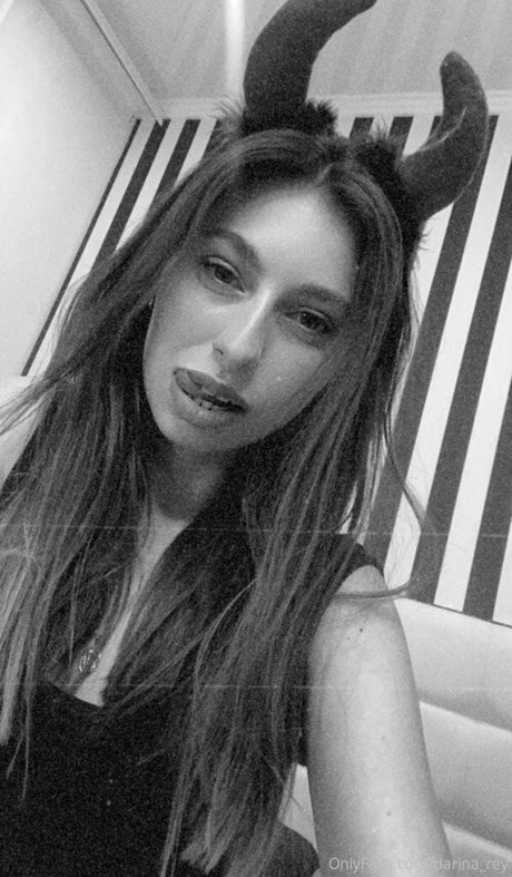 Darina Rey erotic pornstar archive