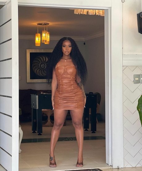 huge shemale onlyfans xxx galleries