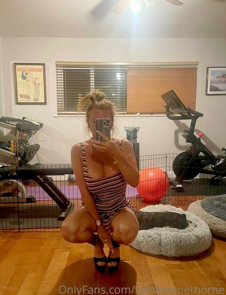 Tamara Thorne perfect model pics