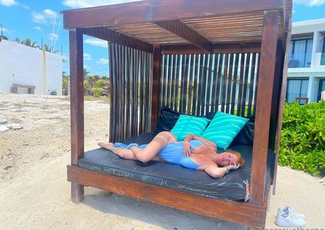 Tamara Thorne sexy star img