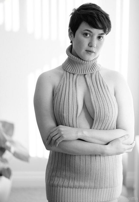 Elysia Griffin Patreon star naked gallery