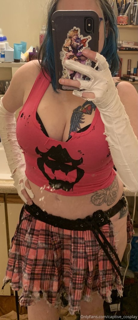 Captive Cosplay star sexy galleries