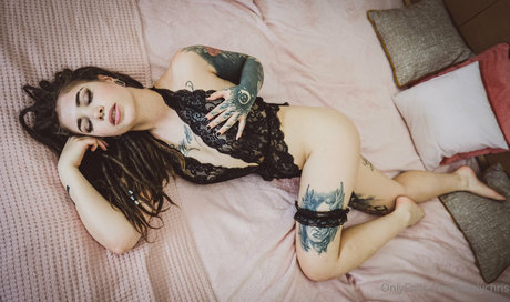 lovelychris pornstar art pics