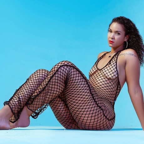 So much sasha free model picture