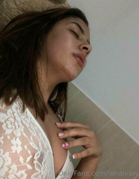 Lenaivan adult star image