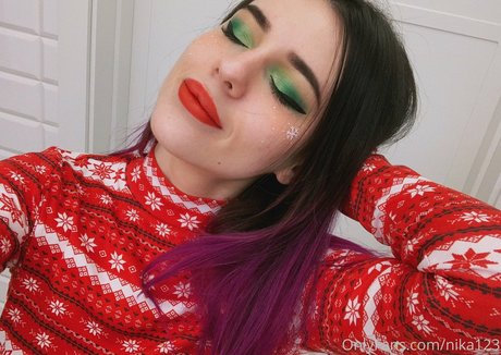 Nika123 art actress picture