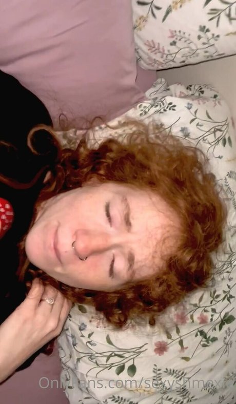 Sexyshmexie art model photo