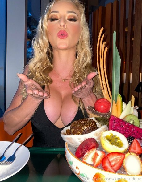 Kari Nautique pornstar top pics