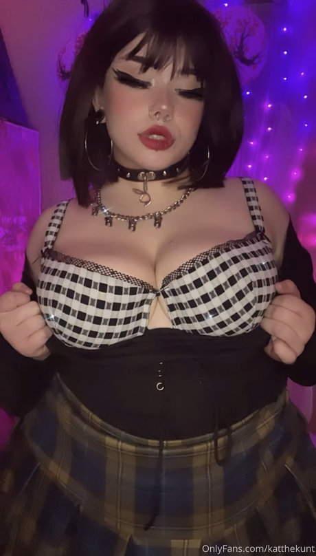 eyes onlyfans free nude pic