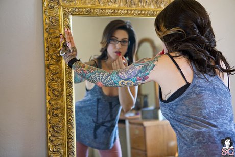 Olivia Black adult model photos