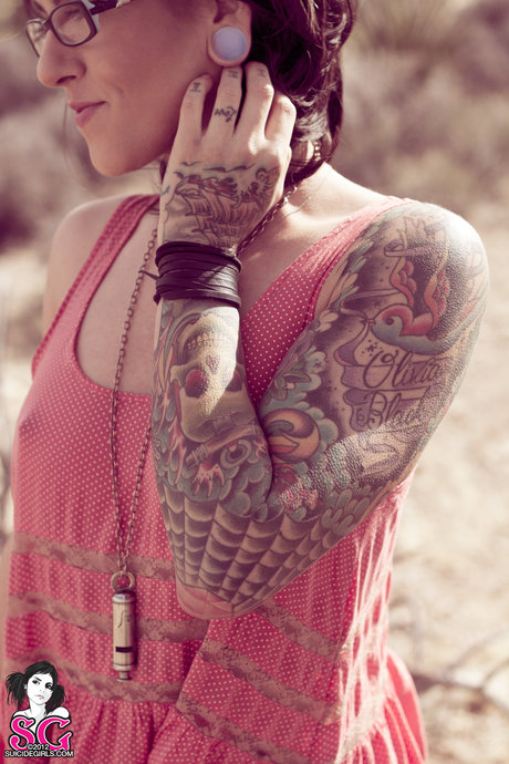 Olivia Black pornstar naked image