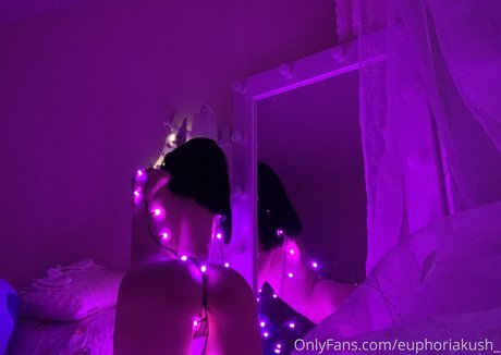 euphoriakush_ star top galleries