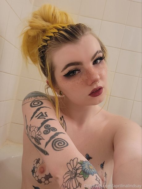 aprilinalindsay pornographic actress gallery