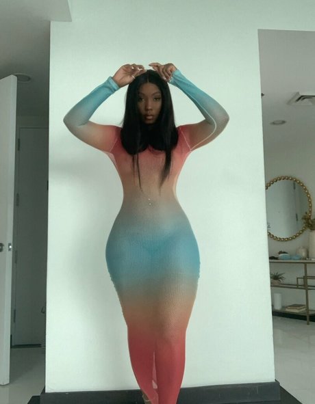 sobomb sexy actress images