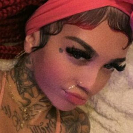 Ring Bells star nudes archive