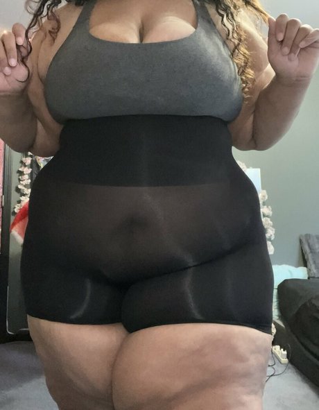 Thiccflix naked star image