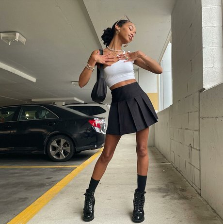 Crackn Freckles model perfect pics