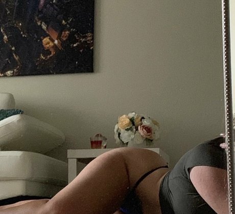 yoursnikita pornographic star image